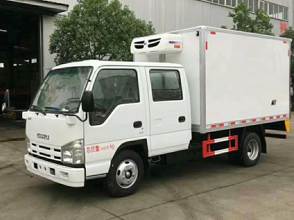 慶鈴五十鈴雙排座3米2冷藏車(chē)